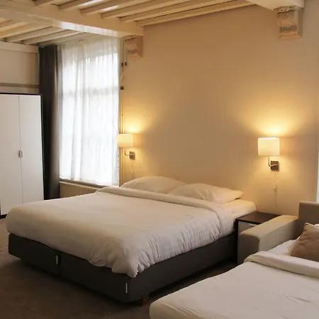 Grand Canal Hotel 3*