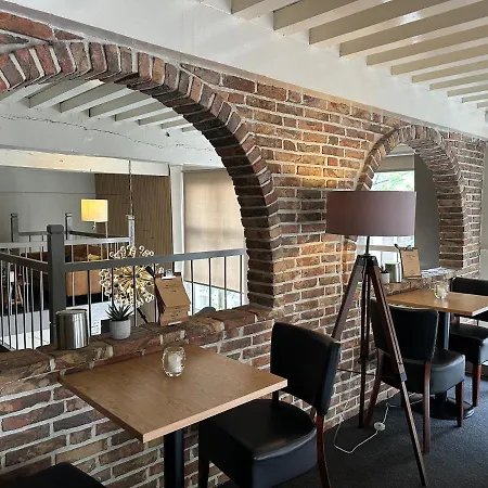 Grand Canal Hotel 3*